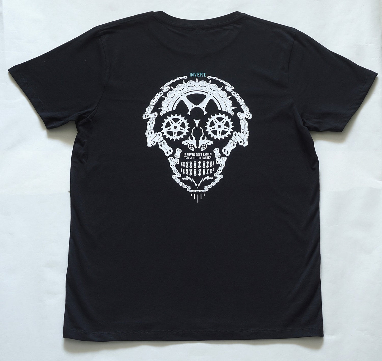 INVERT CHAIN SKULL BLACK T-SHIRT M