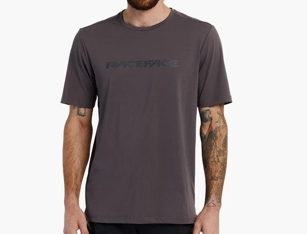 RACE FACE Commit Short Sleeve Tech Top Charcoal L